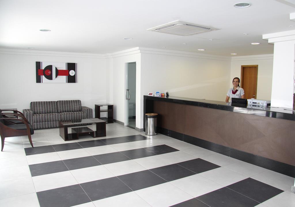 Hotel Aster 阿拉戈伊尼亚斯 外观 照片